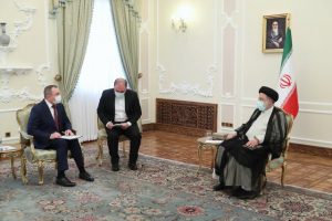 رئیسی یکی از راه‌های خنثی‌سازی تحریم‌ها را گسترش روابط کشورهای مستقل با یکدیگر دانست