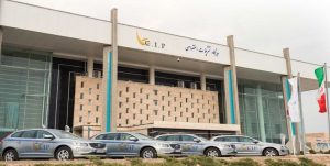 برخورد سلیقه‌ای مسئولان فرودگاه امام با خبرنگاران