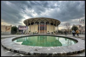 نمایش‌هایی که به شب‌های تهران گرما می‌بخشند