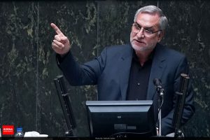 احضار وزیر بهداشت به مجلس برای گرانی دارو