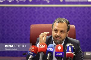 خاندوزی: ترمز رشد قیمت‌ مسکن کشیده شد/ مصوبه غیرقانونی بودن انتخابات اتاق بازرگانی را امضا کردم